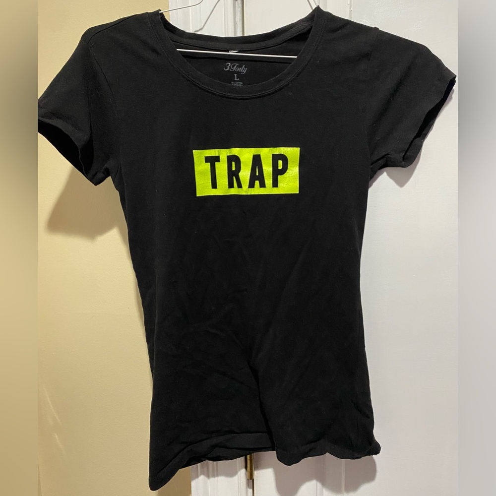 Trendy Black T-Shirt with Neon Yellow Graphic